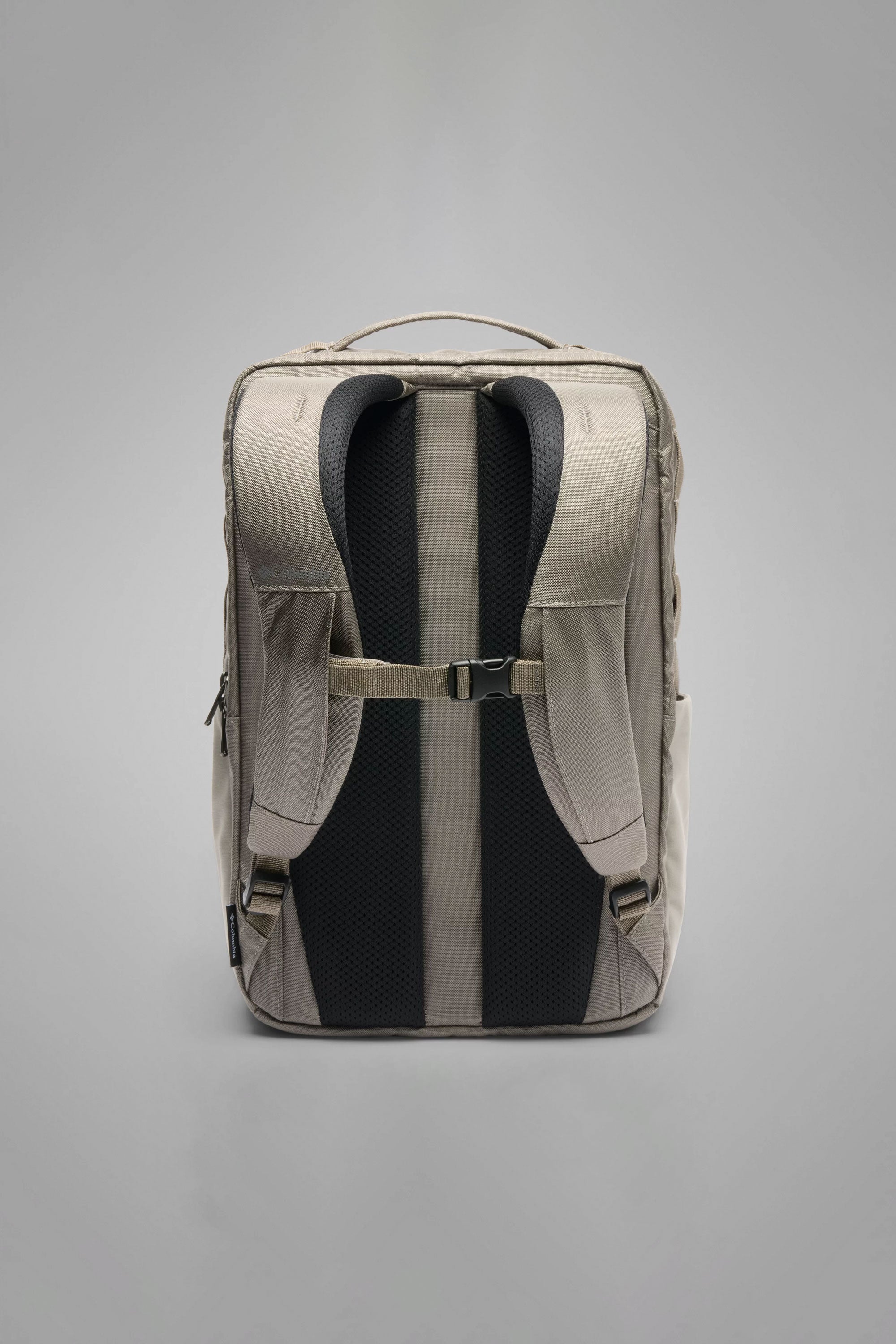 Happylifeshops Columbia square backpack 23L in color 003