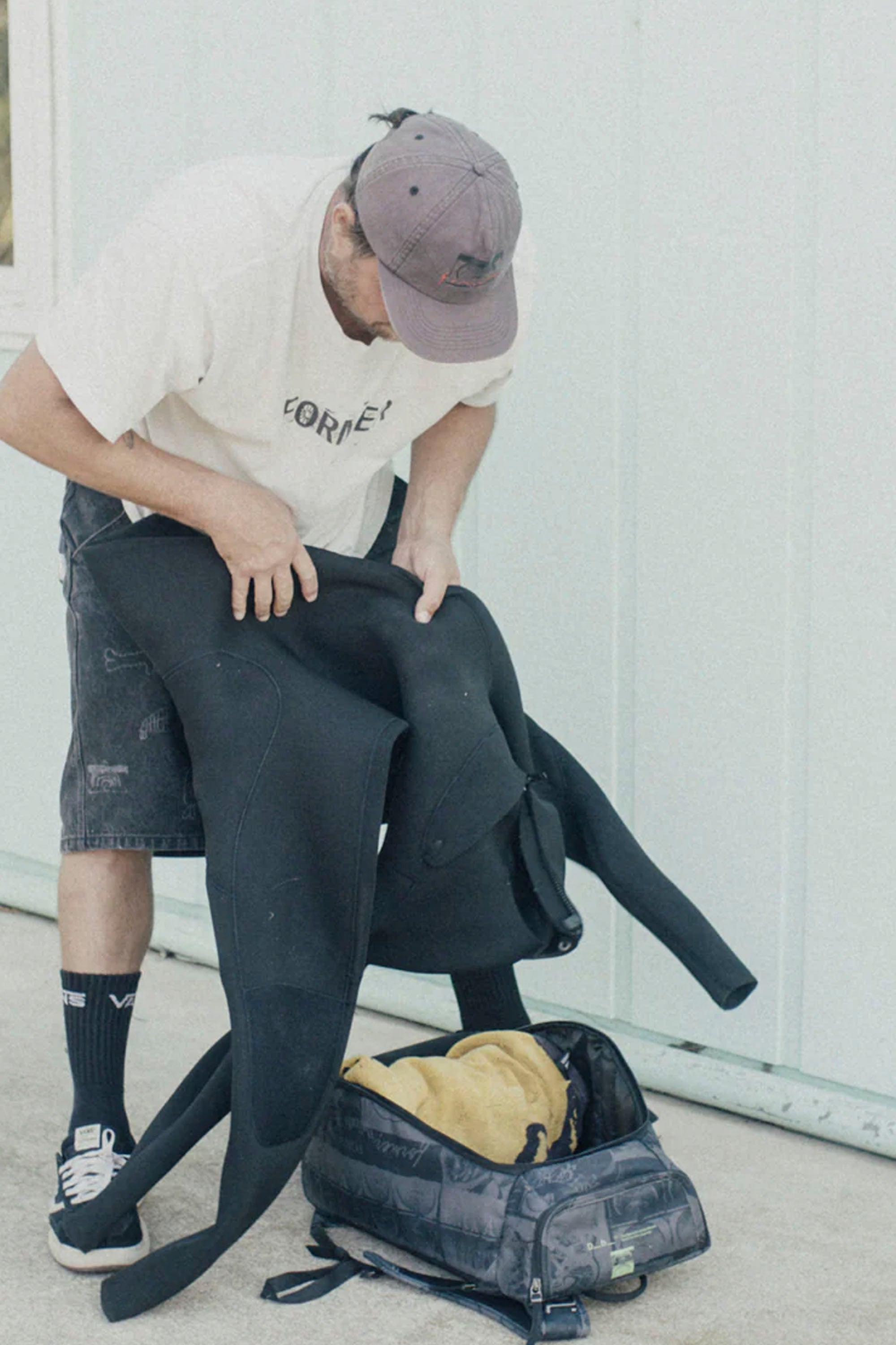 Lightweight backpack with ergonomic shoulder straps and smart internal layout