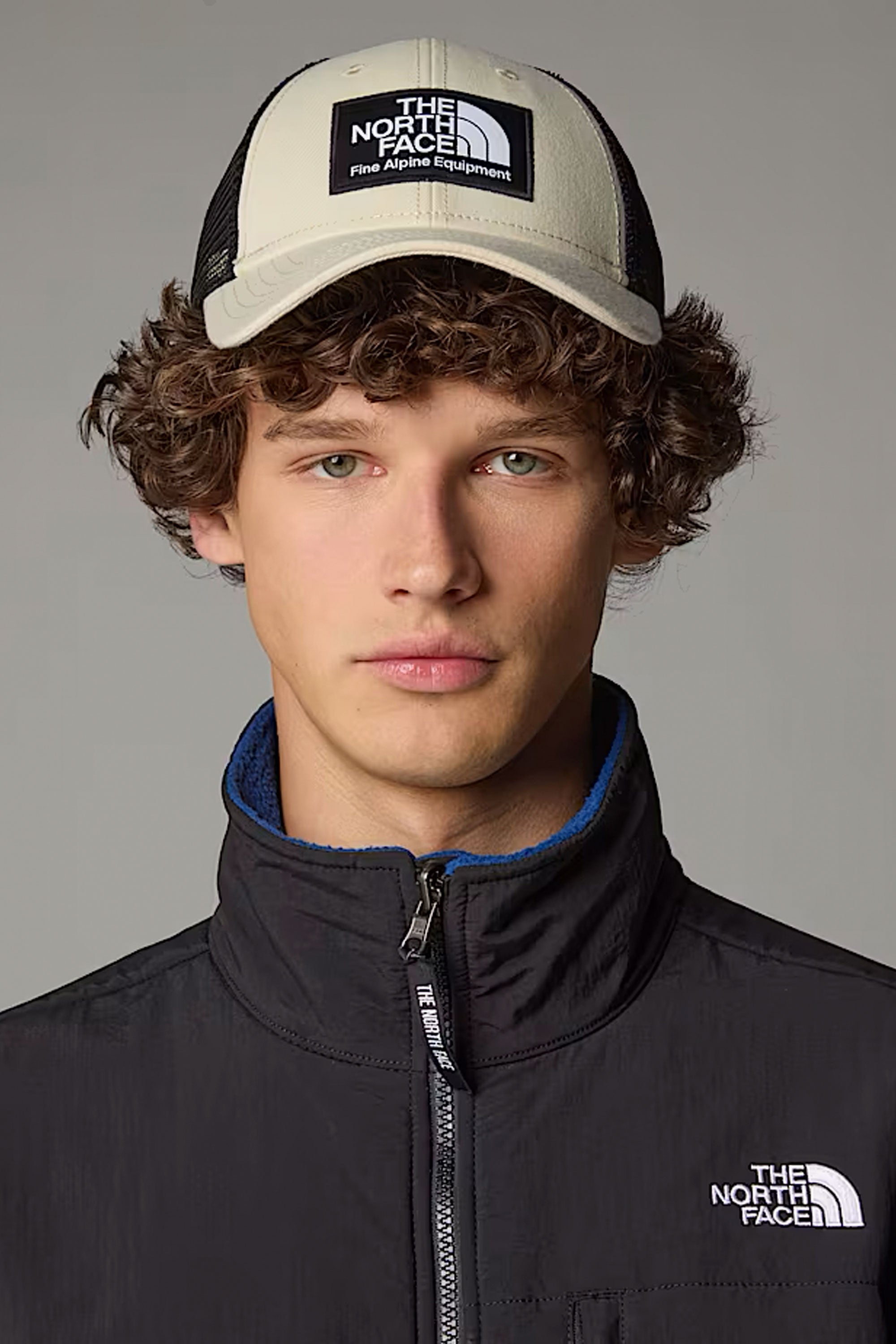 Pukas-Surf-Shop-Cap-The-North-Face-Mudder-Trucker-Gravel