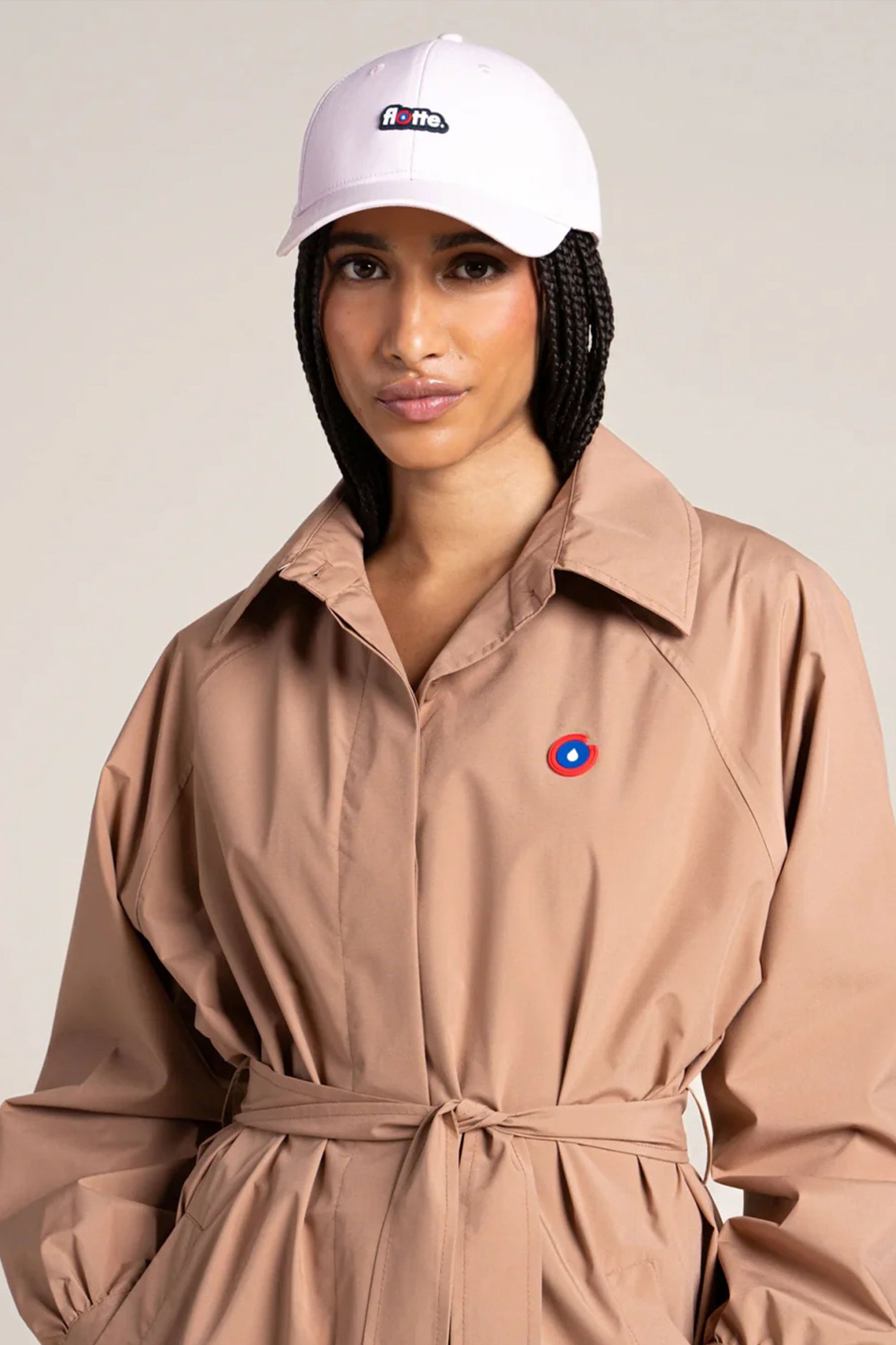 Pukas-Surf-Shop-Coat-Flotte-Madeleine-Canelle