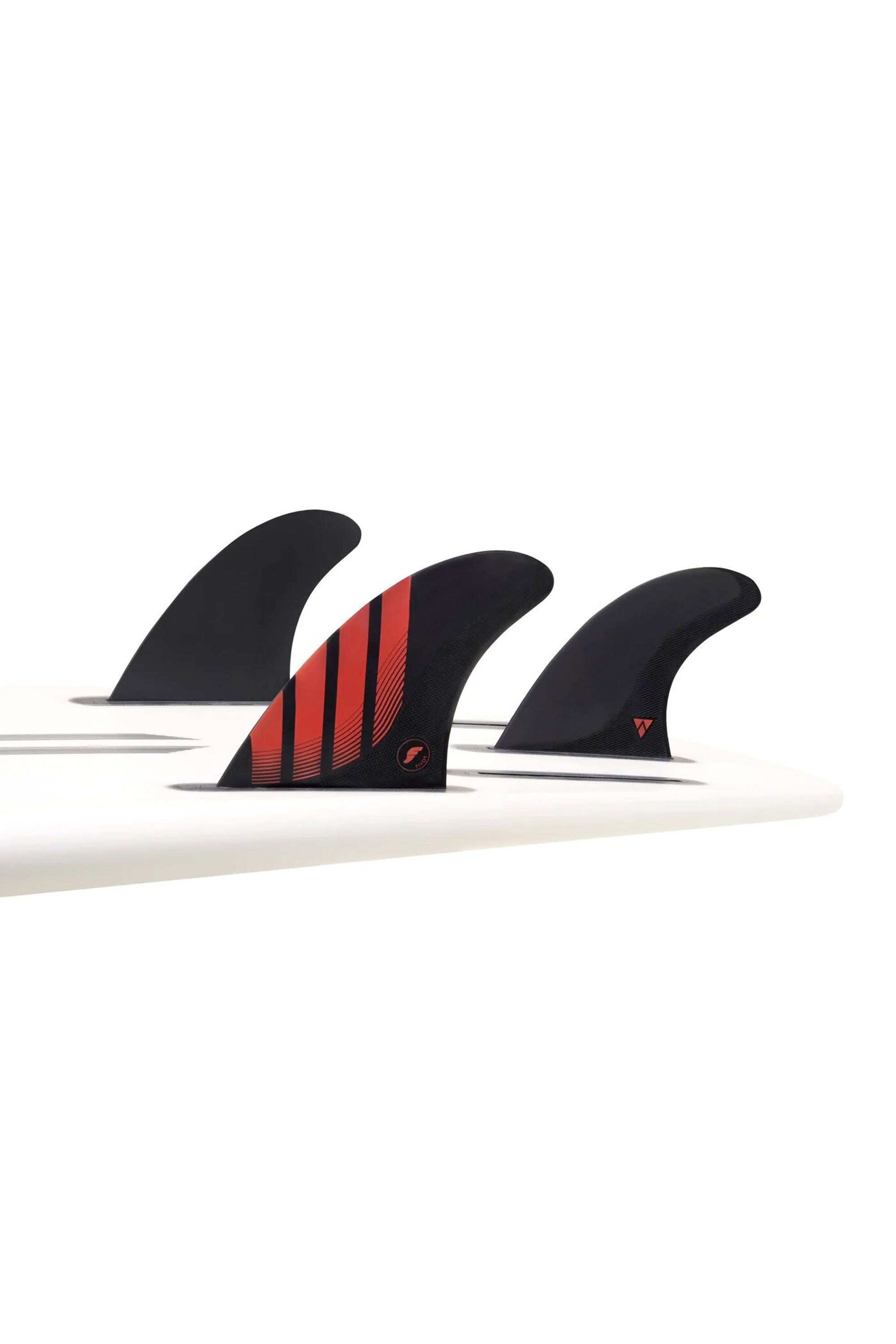 Pukas-Surf-Shop-Futures-Fins-P8-Alpha-Fin-Red-3-fins