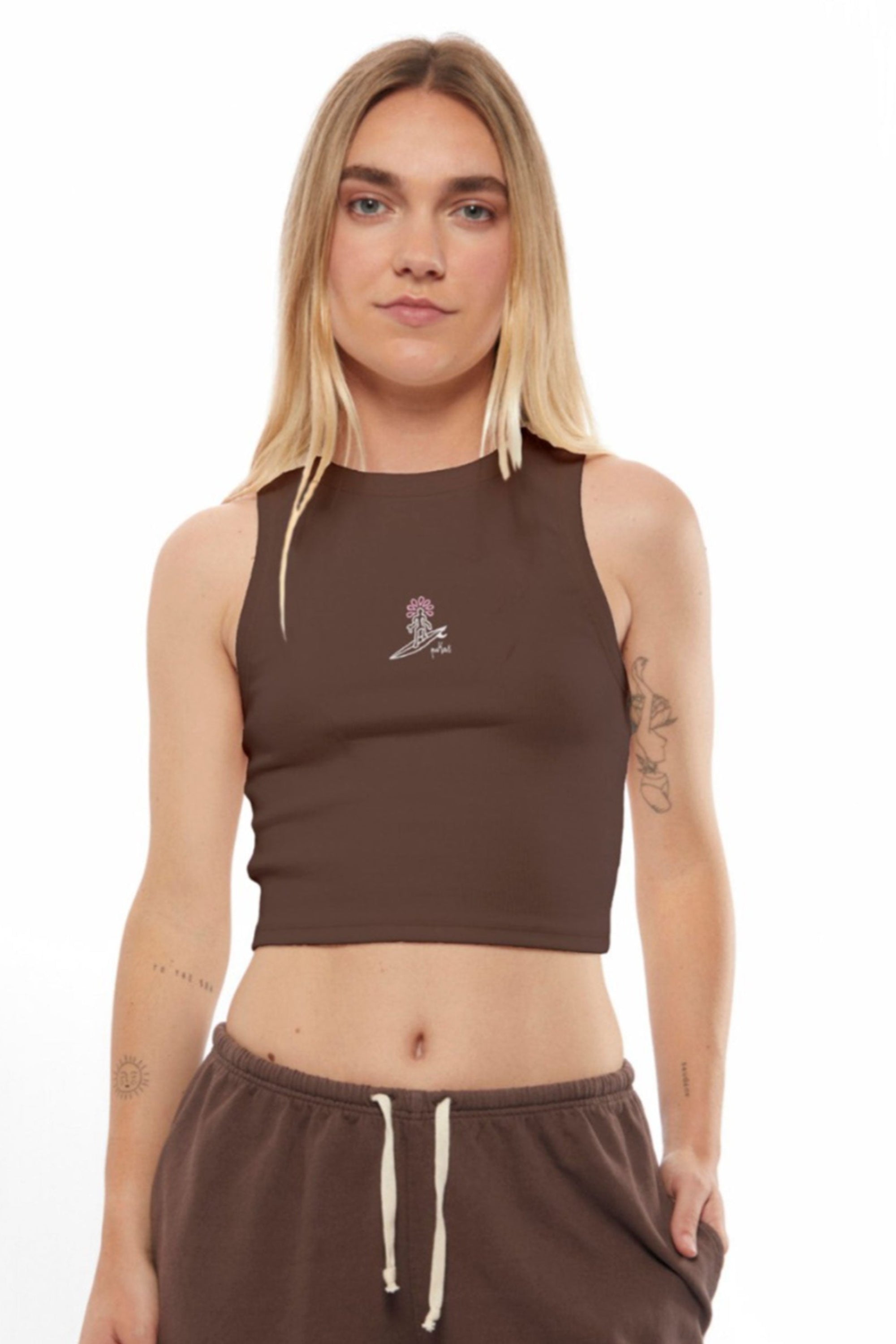 Pukas-Surf-Shop-Long-Road-Brown-1