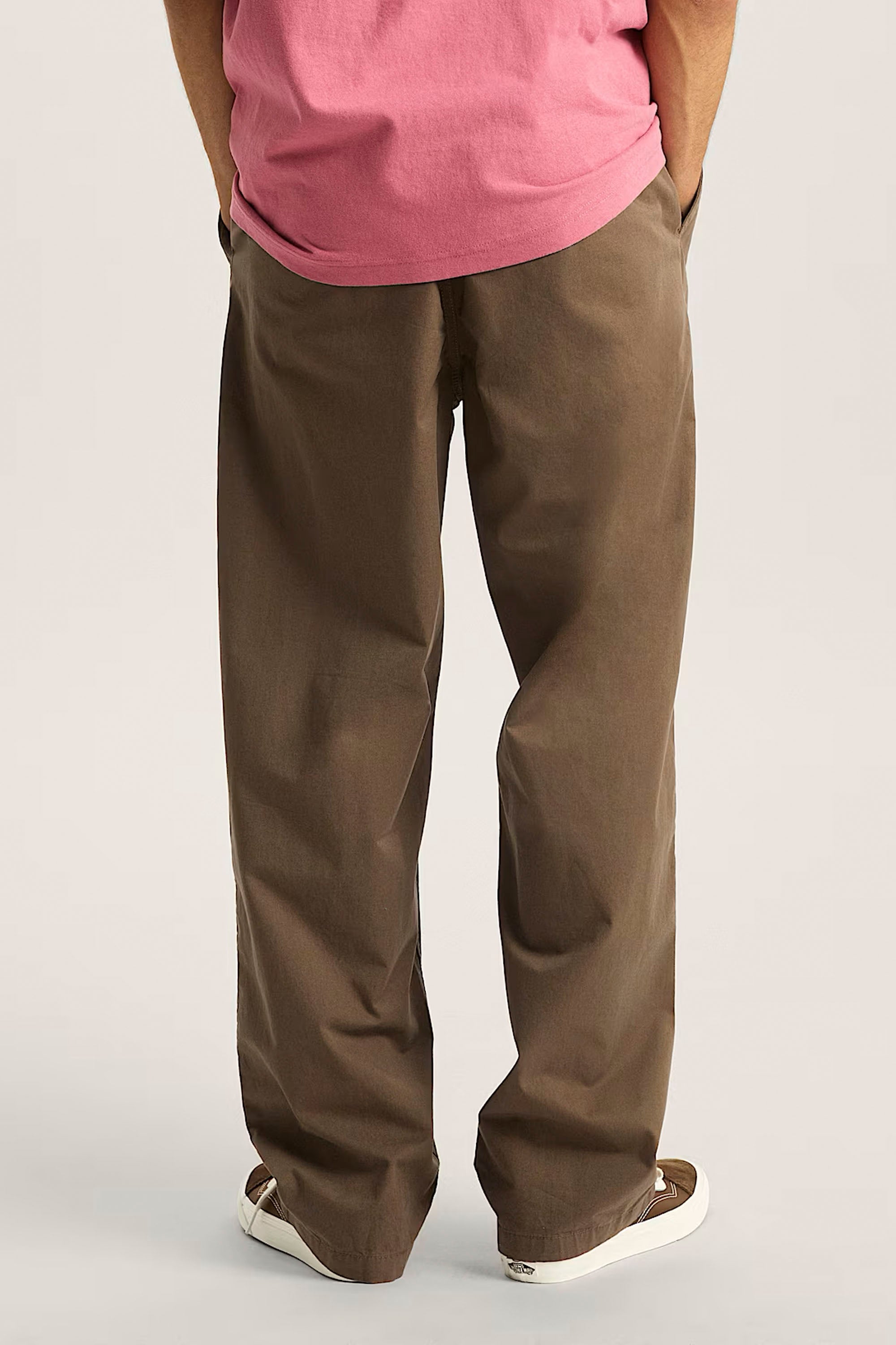 Happylifeshops Vans Range Tapered Pants in Brown