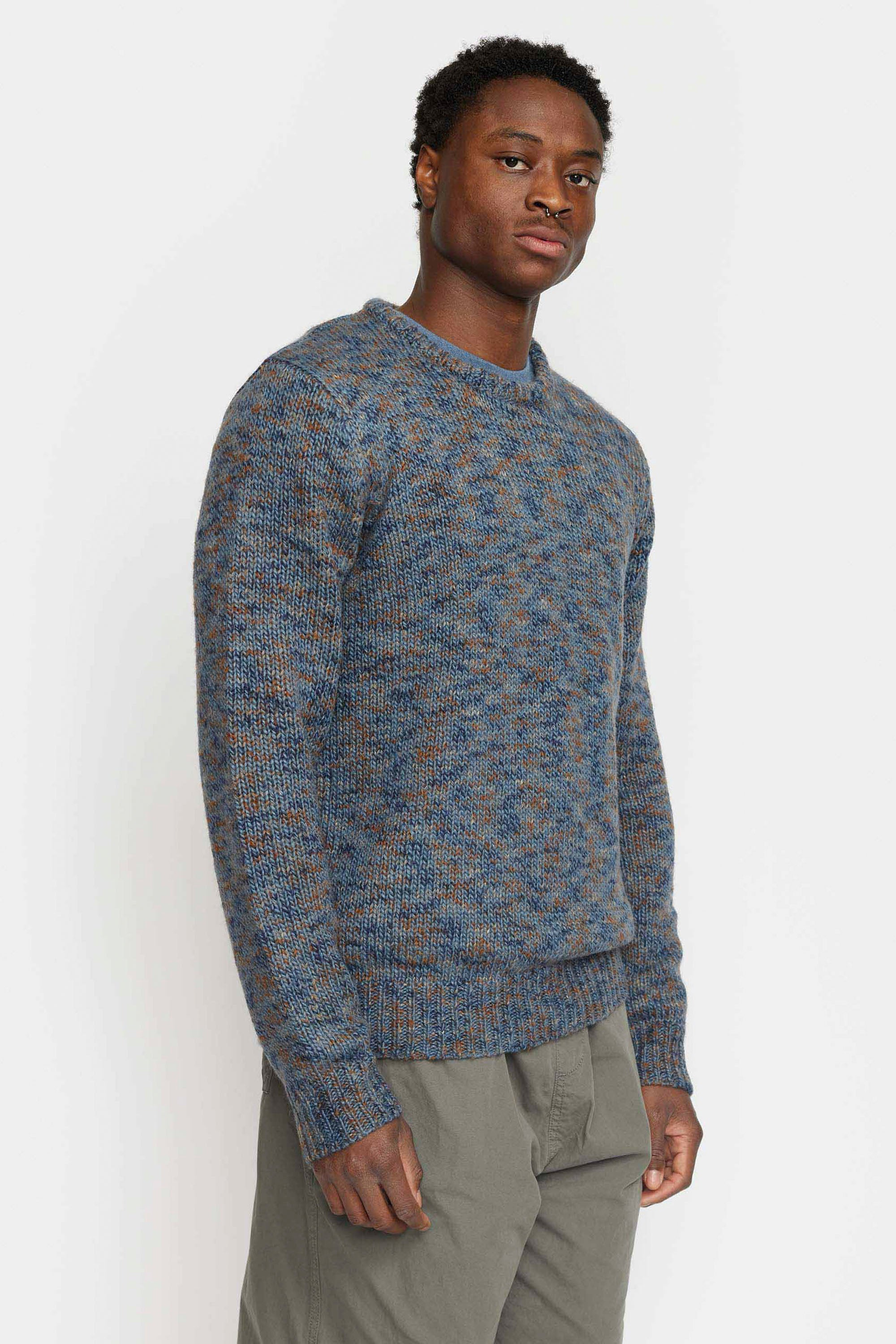 Happylifeshops Revolution structured knit blue sweater