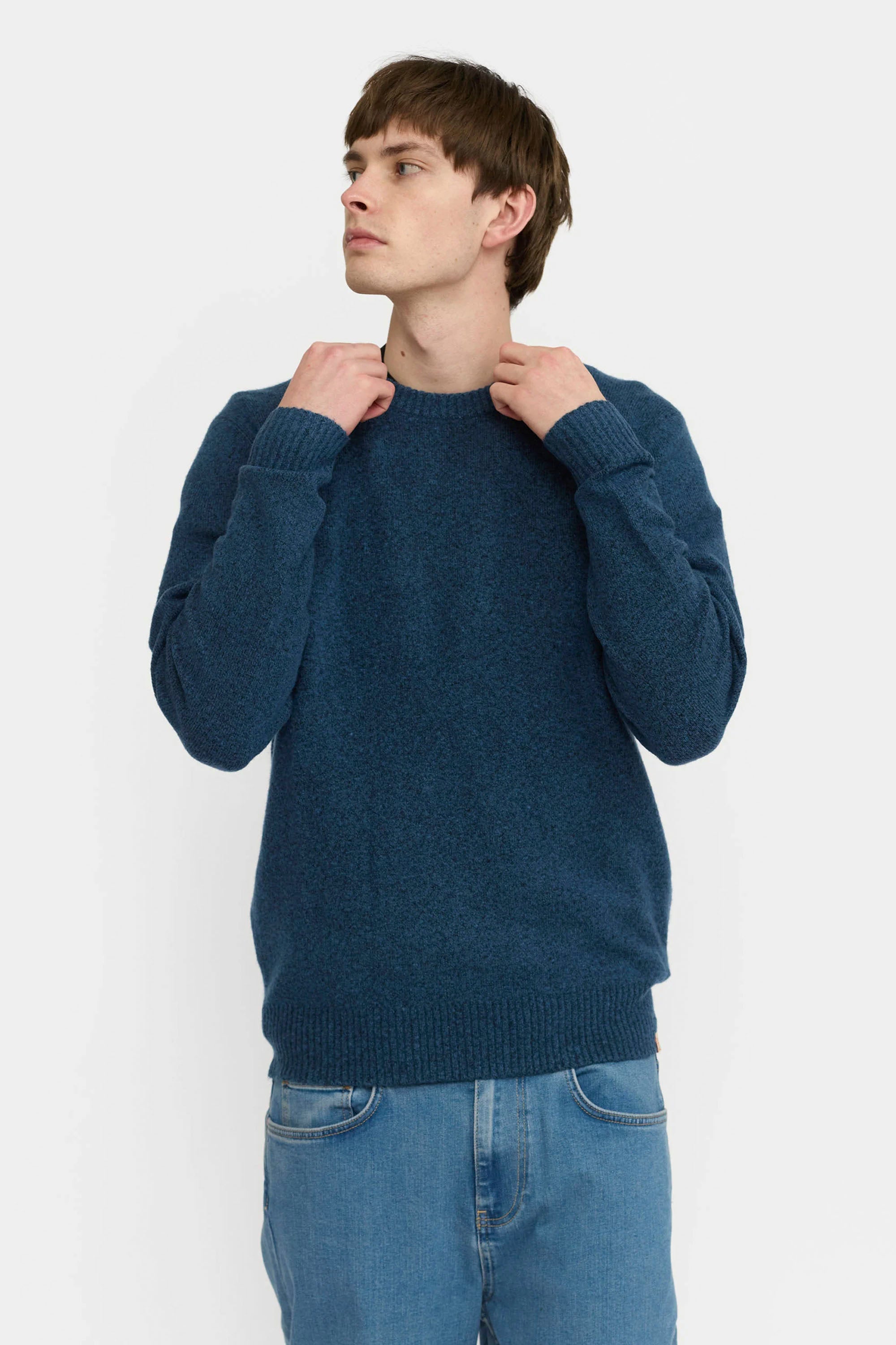 Happylifeshops Revolution knit sweater deep blue