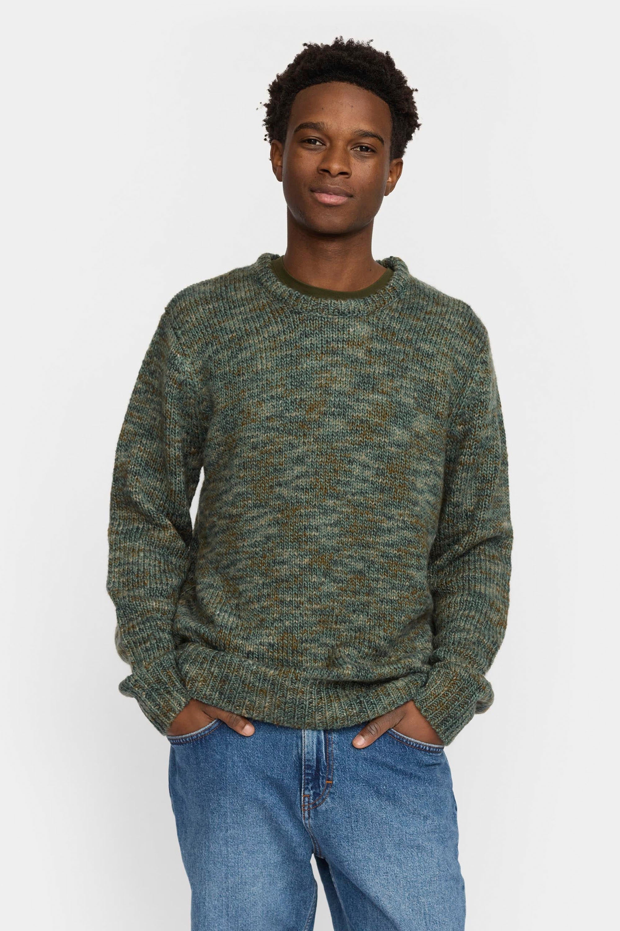Happylifeshops Revolution structured knit green sweater