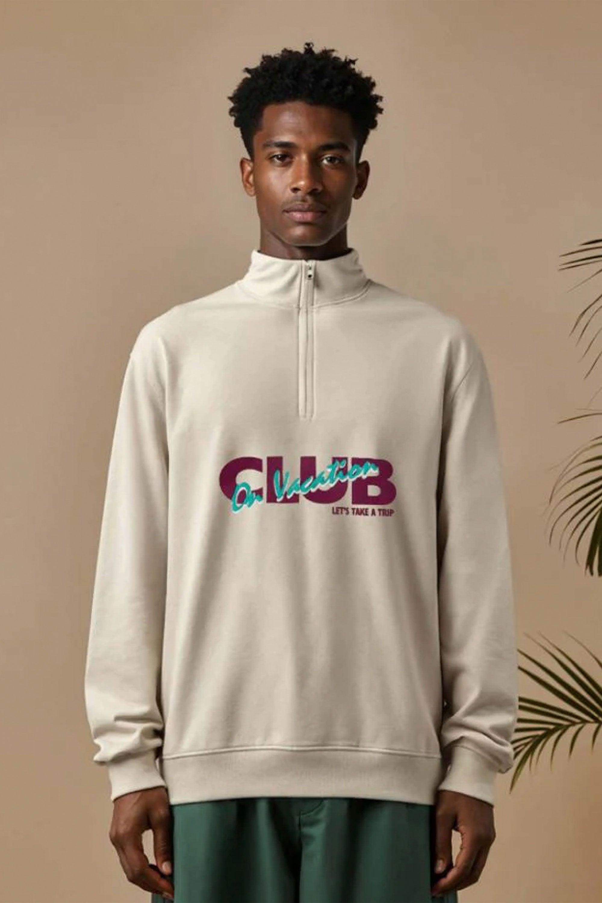 Pukas-Surf-Shop-Man-Sweater-On-Vacation-Members-Club-Sweat-Troyer-Crew-Off-White-1