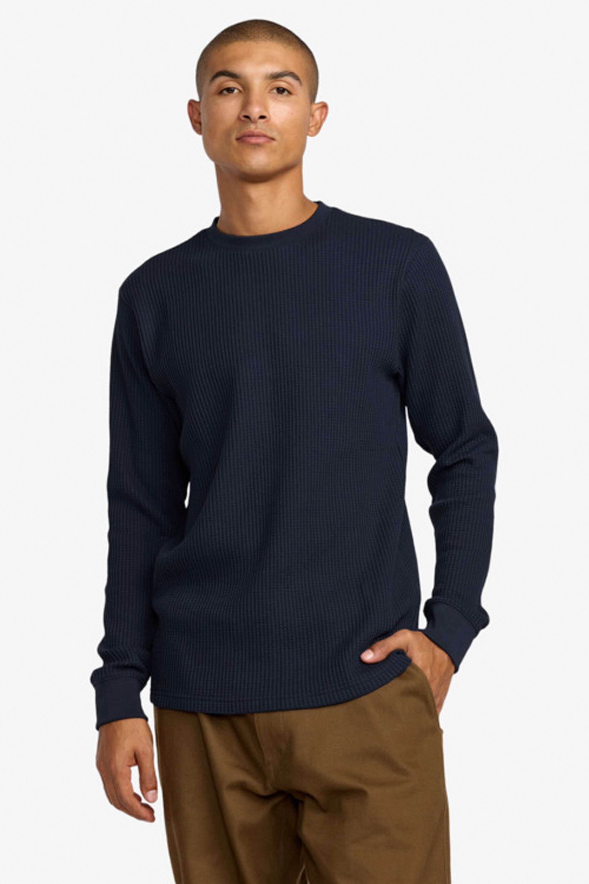 Happylifeshops RVCA men’s waffle thermal tee in Moody