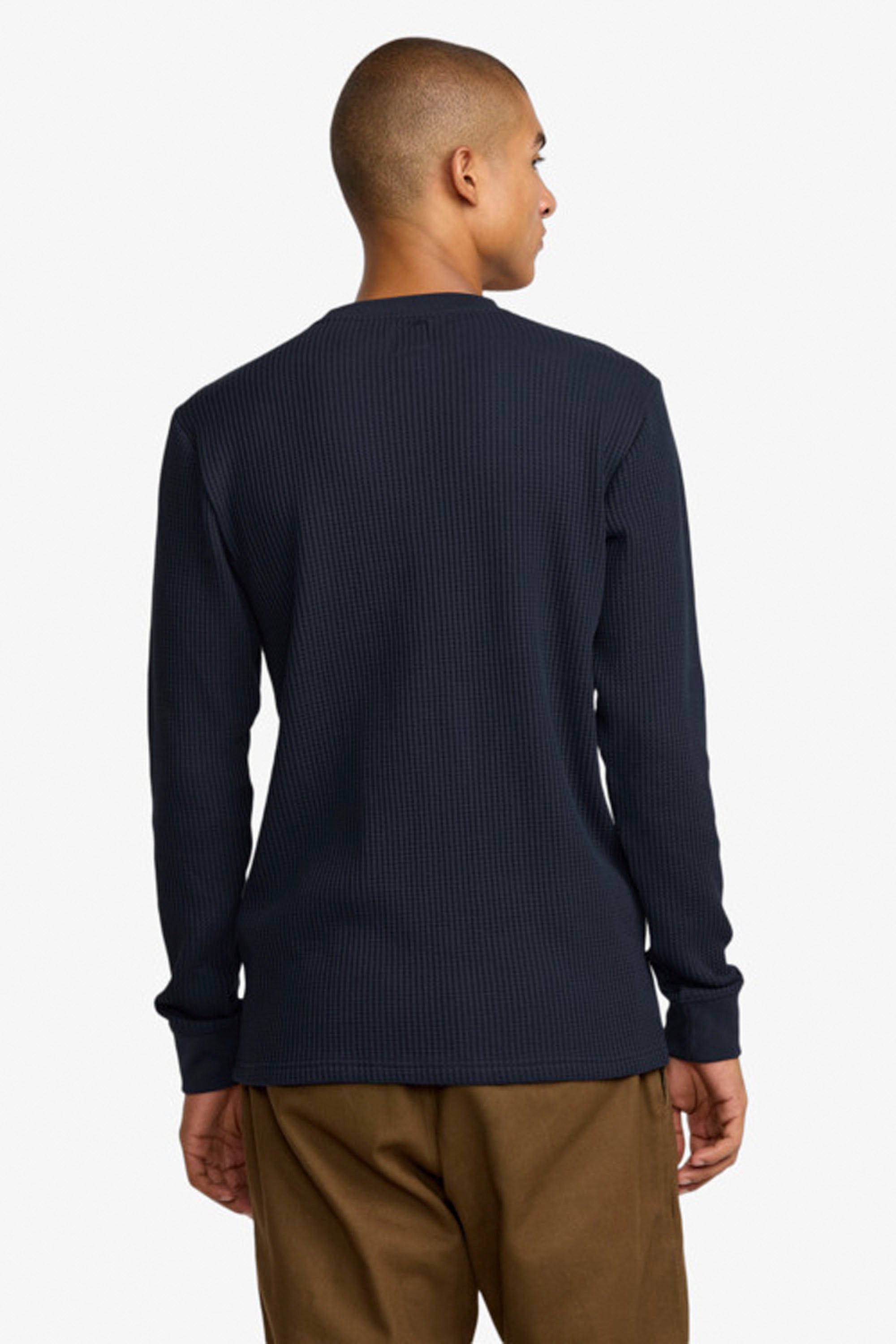 Happylifeshops RVCA men’s waffle thermal tee in Moody