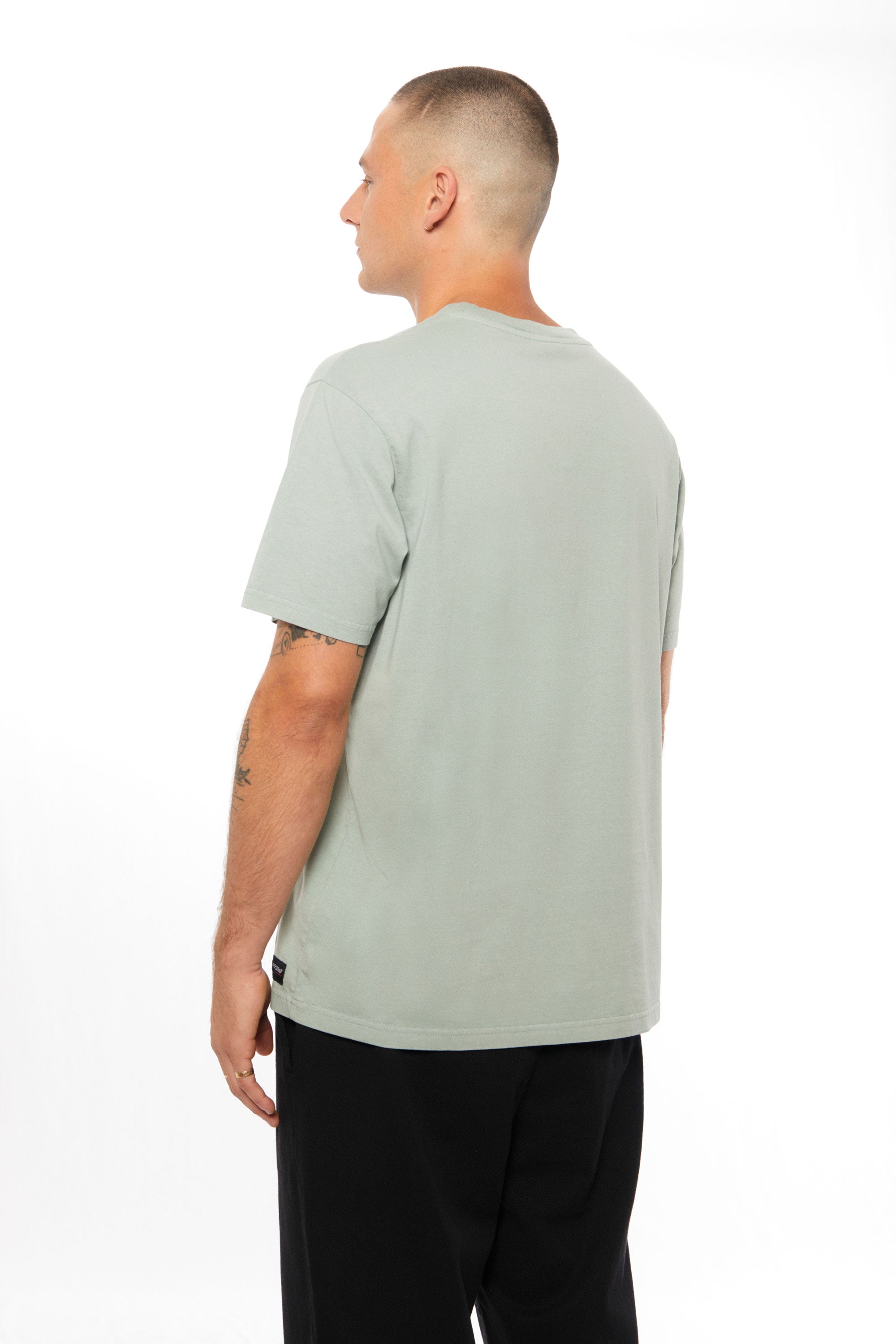 Happylifeshops Man Tee Pukas Clothing Vertical Surfboards Iron