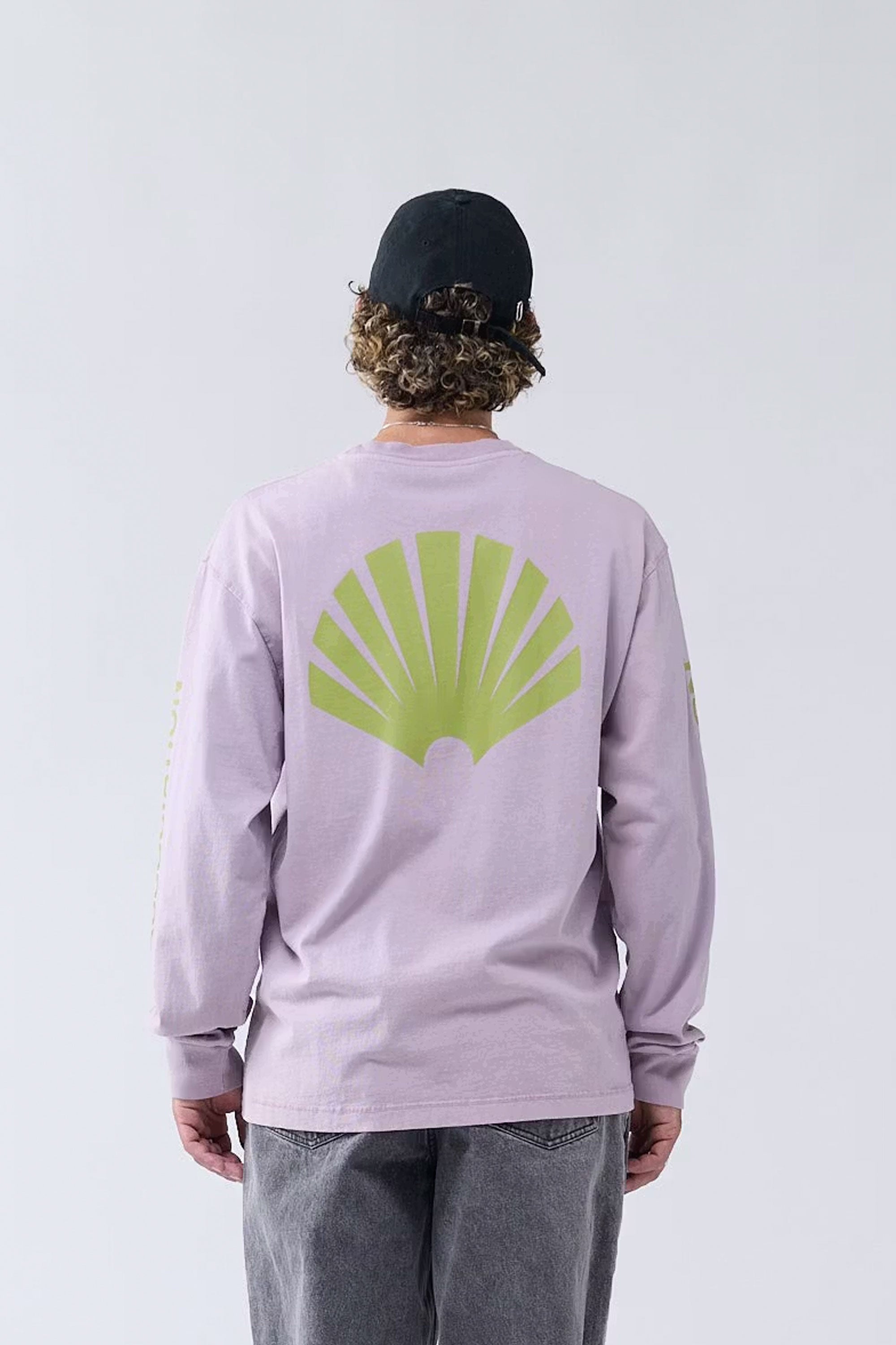 Pukas-Surf-Shop-New-Amsterdam-Logo-Longsleeve-Crewneck