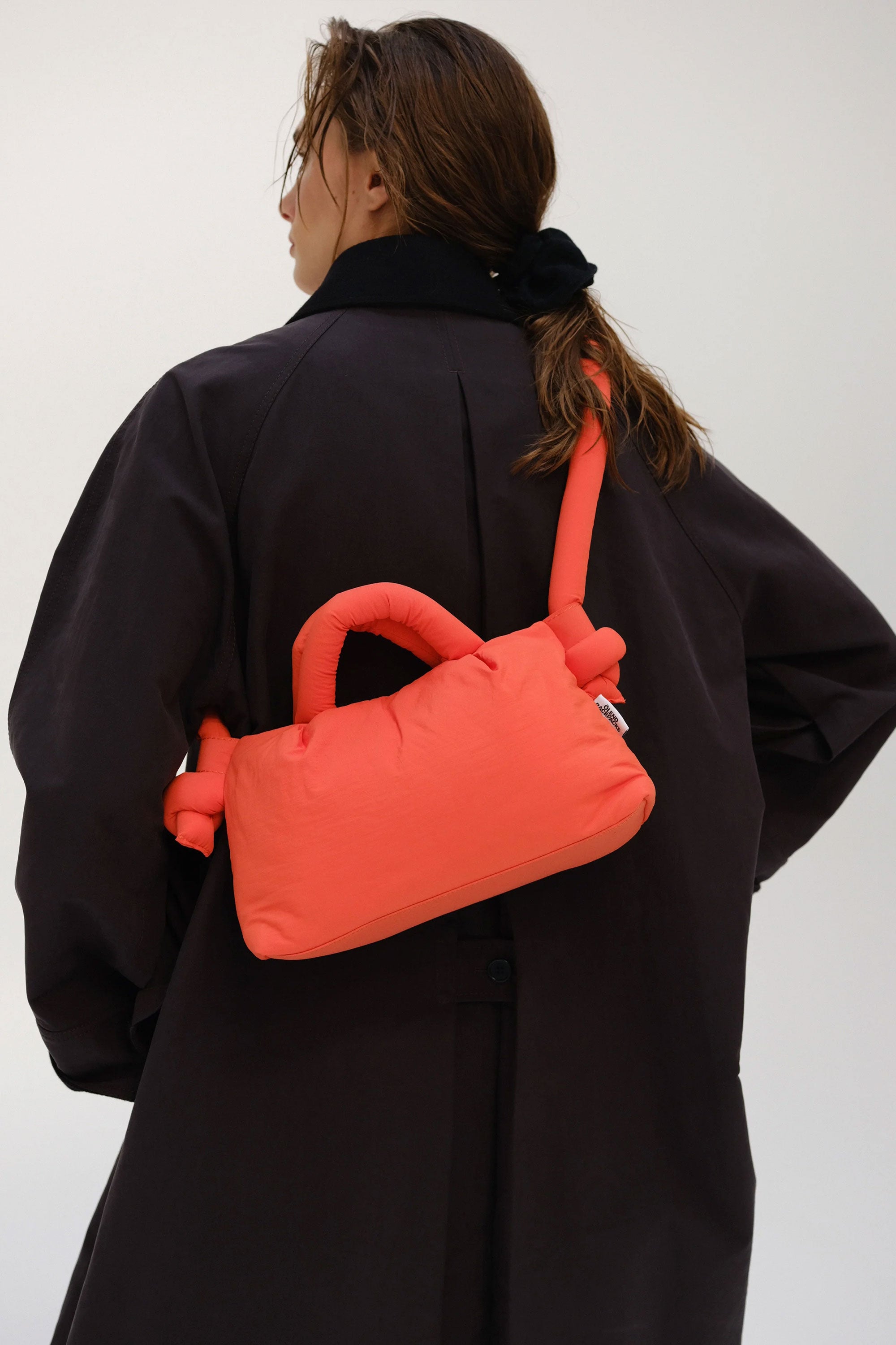 Pukas-Surf-Shop-Olend-miniona-soft-bag-Coral-2