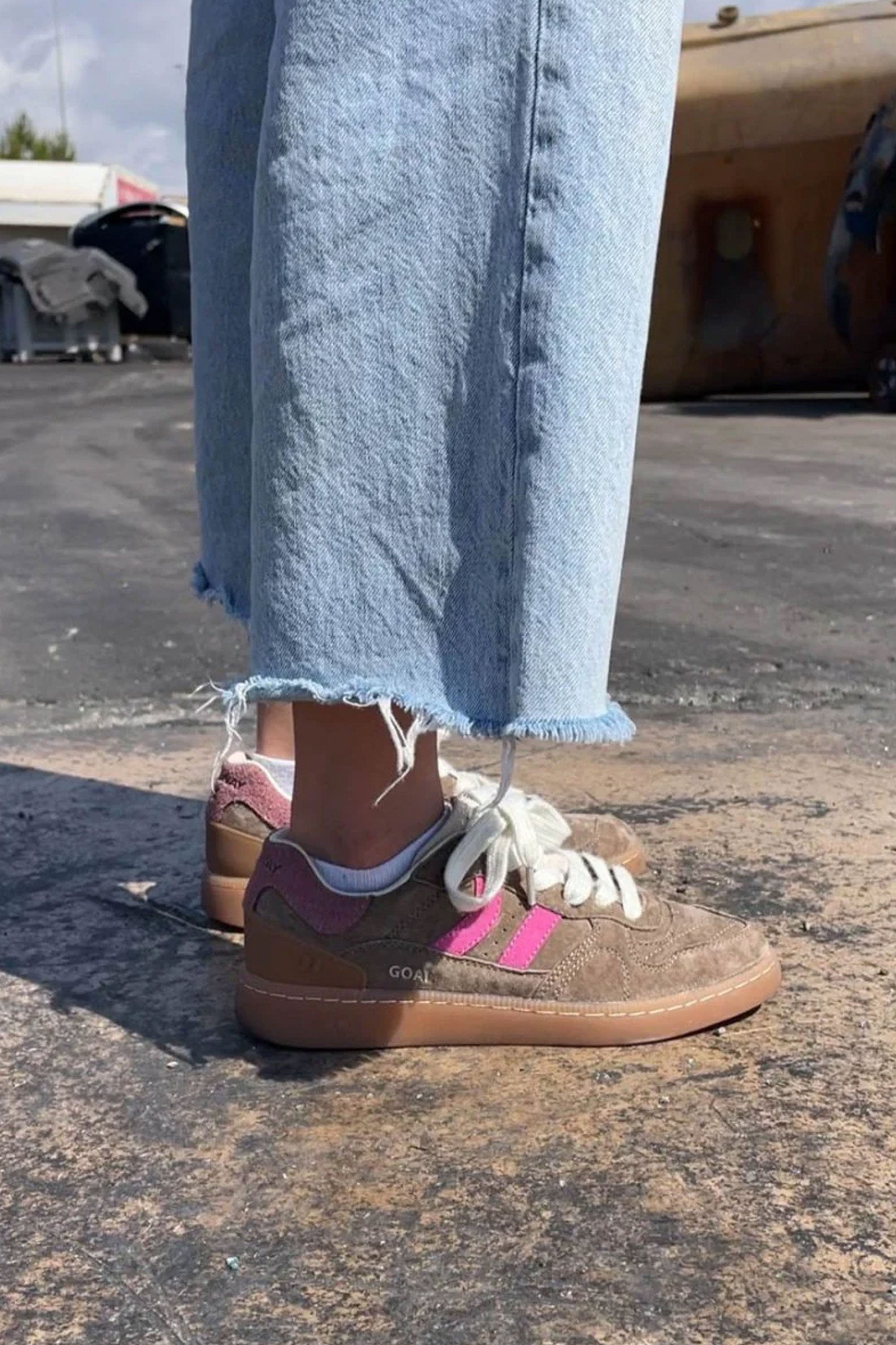 Pukas-Surf-Shop-Shoes-Coolway-Brown-earth