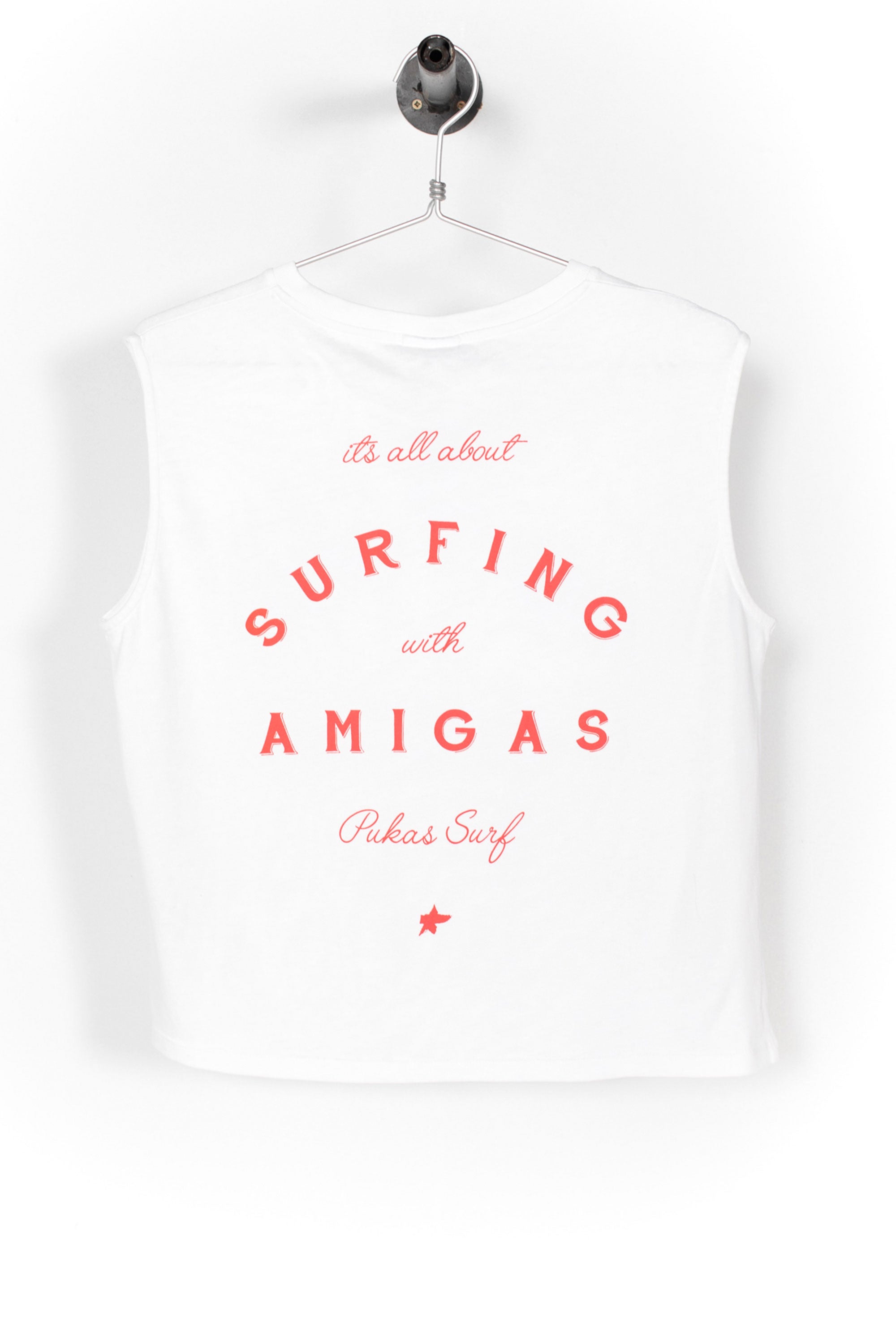 Pukas-Surf-Shop-Surfing-the-basque-country-Surfing-with-amigas-white-woman
