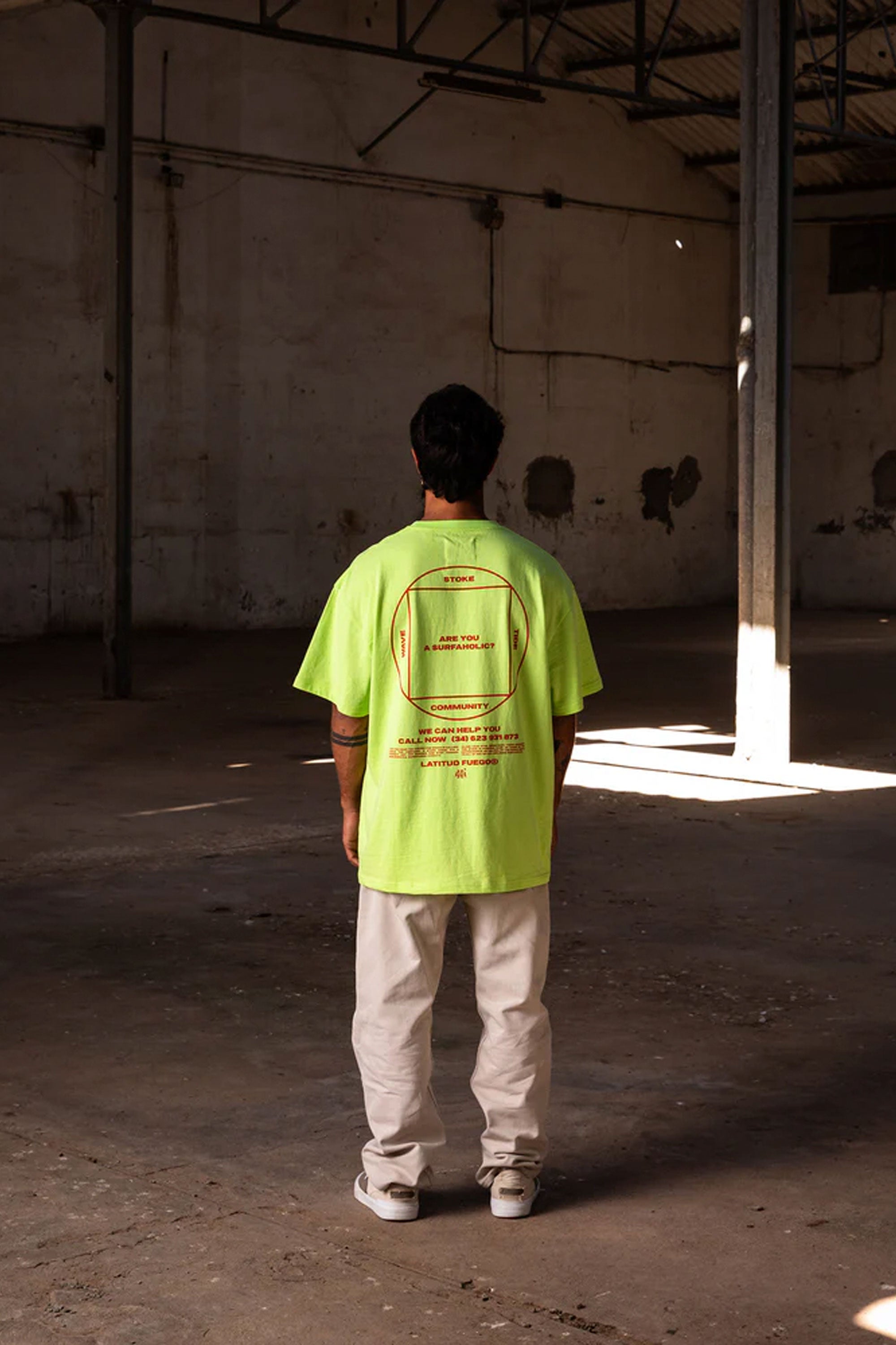 Pukas-Surf-Shop-Tee-Latitud-Fuego-Comunity-Apple