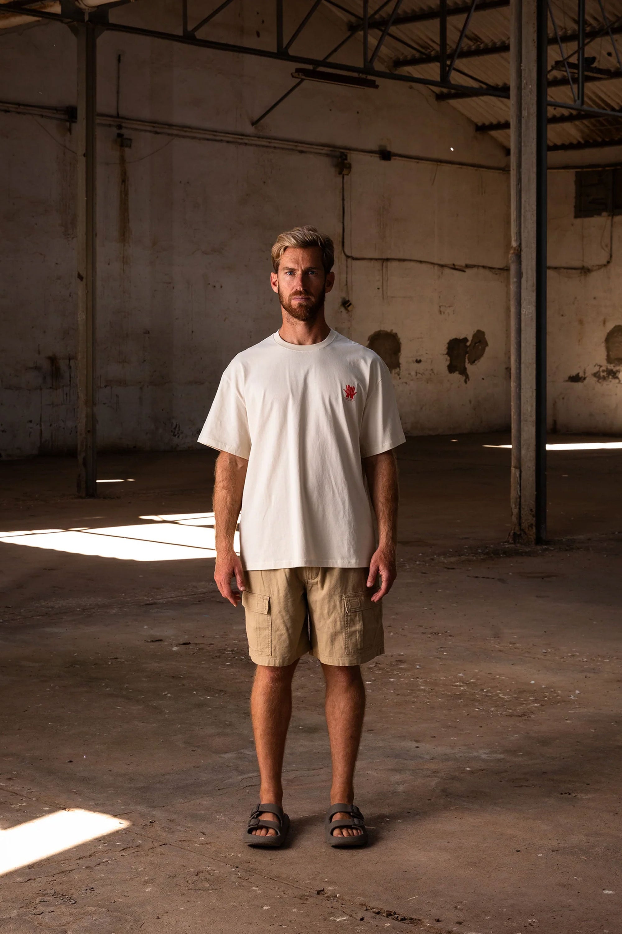 Pukas-Surf-Shop-Tee-Latitud-Fuego-Toolkit-Oat-2