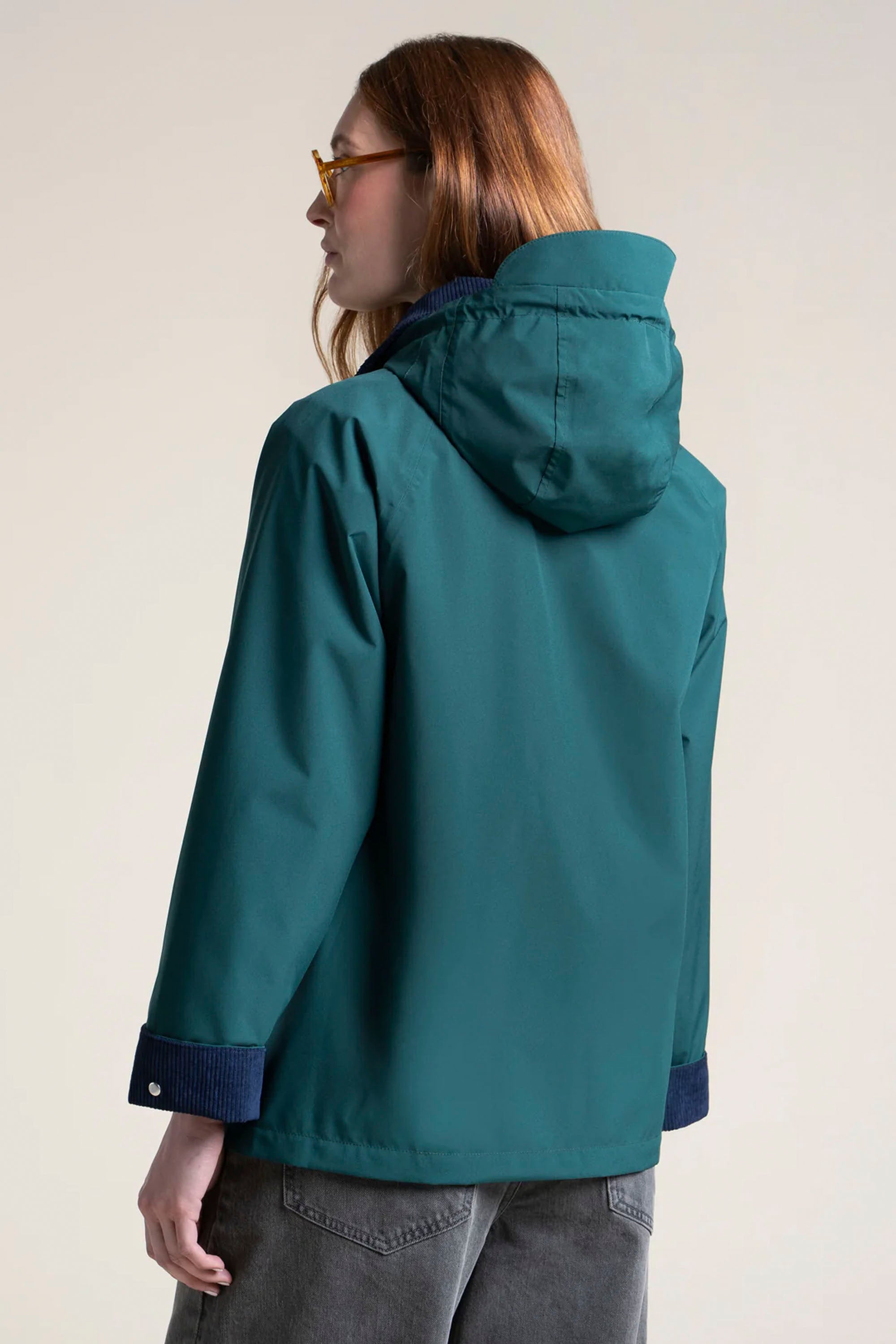 Happylifeshops Flotte women’s waterproof raincoat in Sapin Indigo