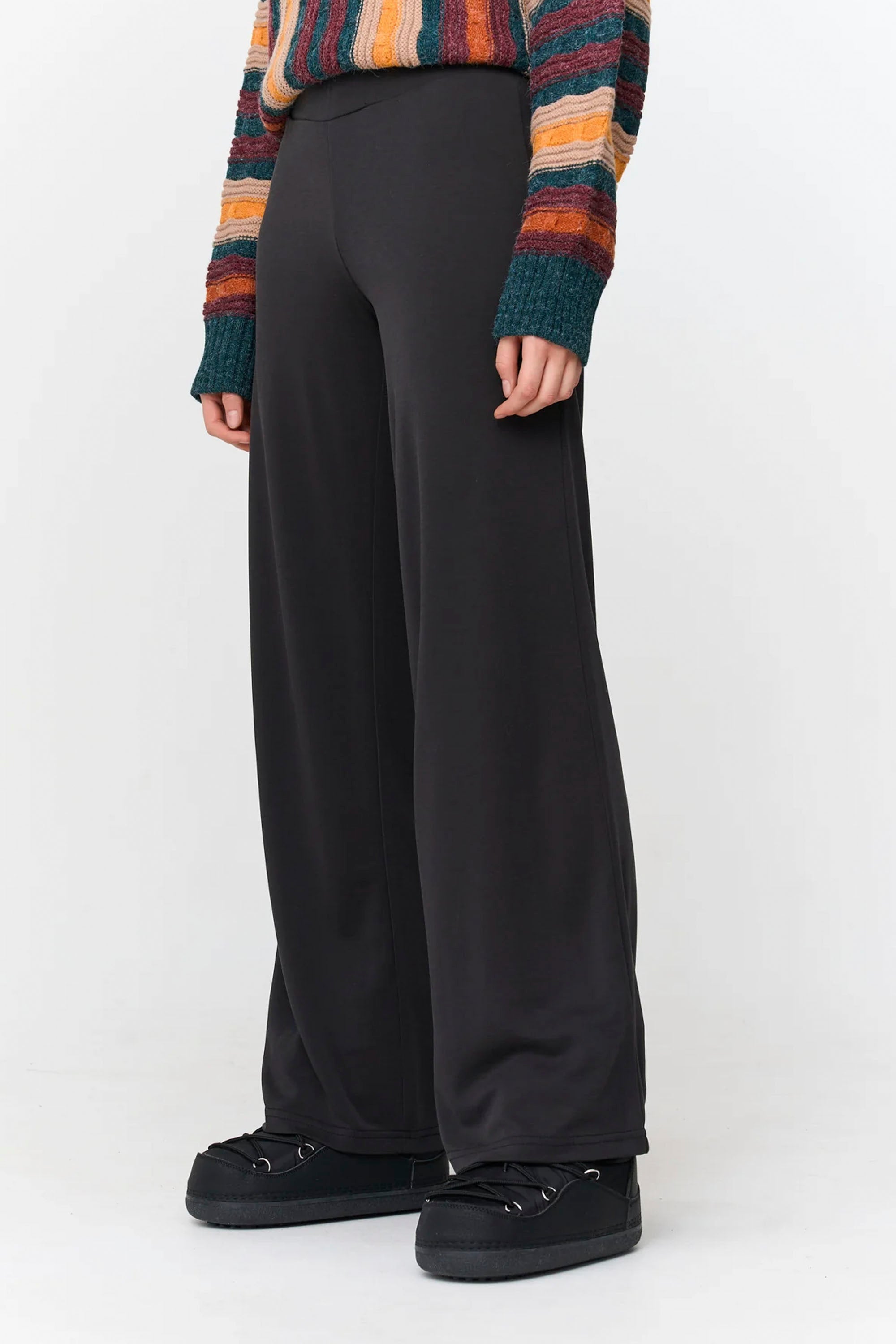 24 Colours Happylifeshops modal-blend relaxed trousers soft drape casual style