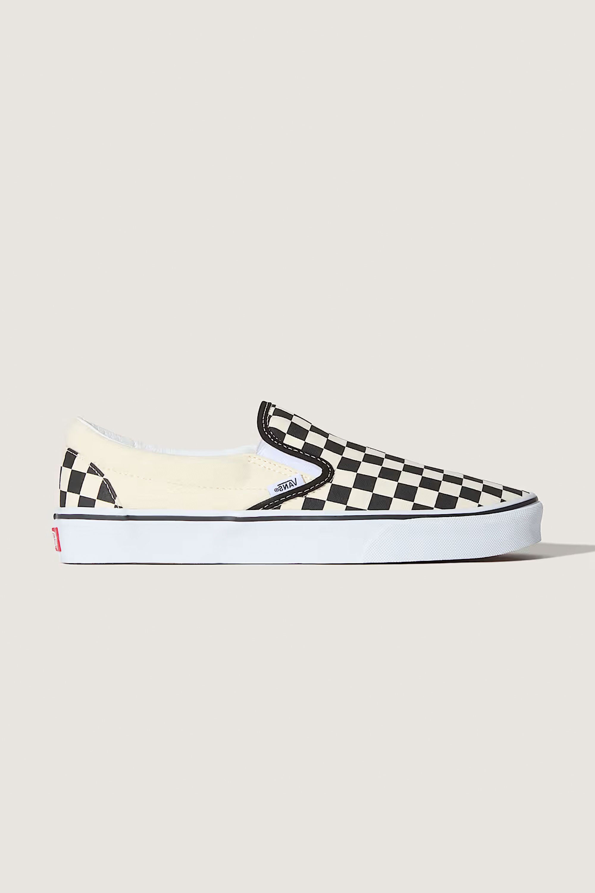 Happylifeshops Vans Classic Slip-On in White/Black