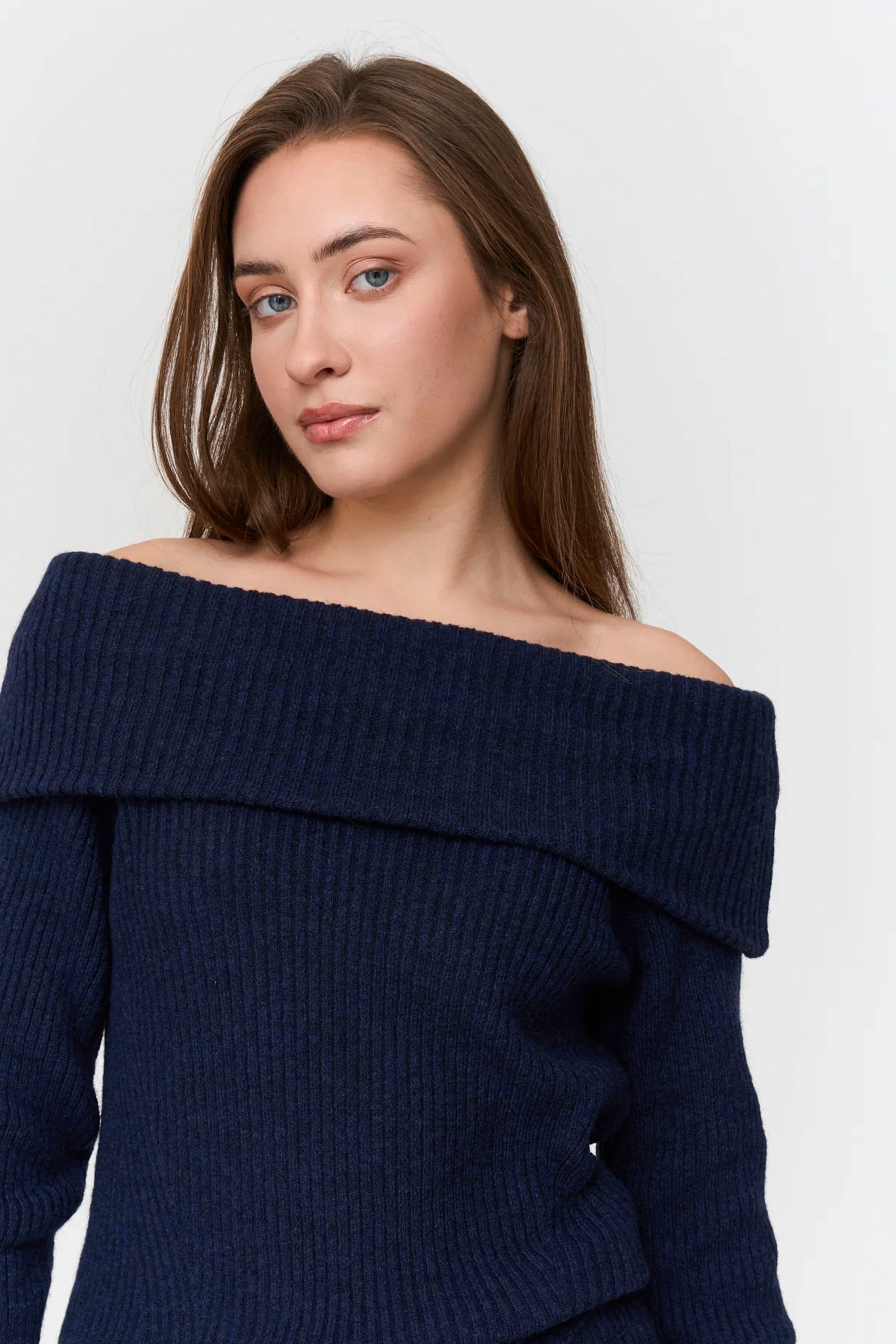 24 Colours Happylifeshops chunky blue sweater off-shoulder neckline relaxed drape