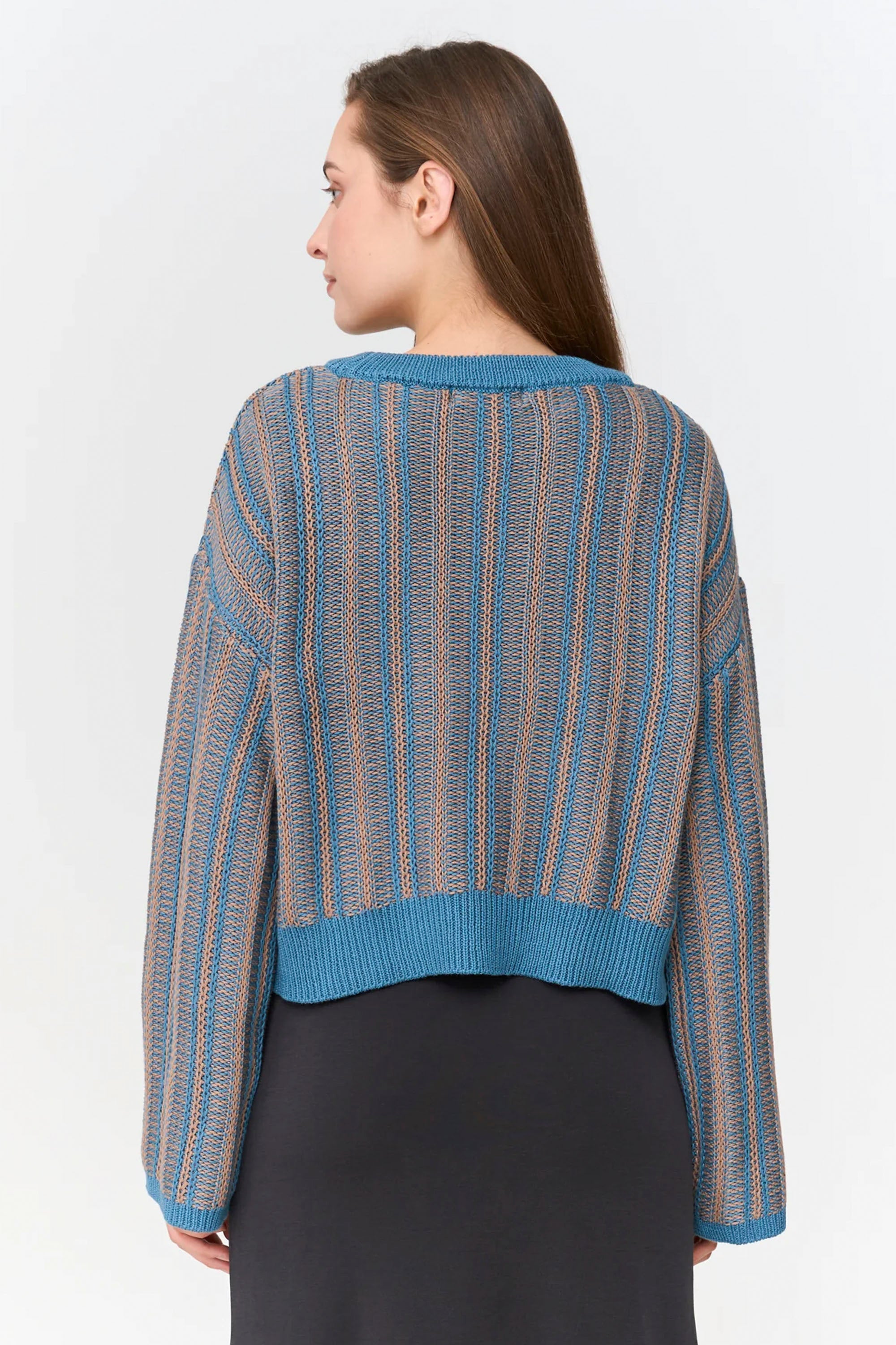 24 Colours Happylifeshops soft relaxed sweater cozy drape everyday style