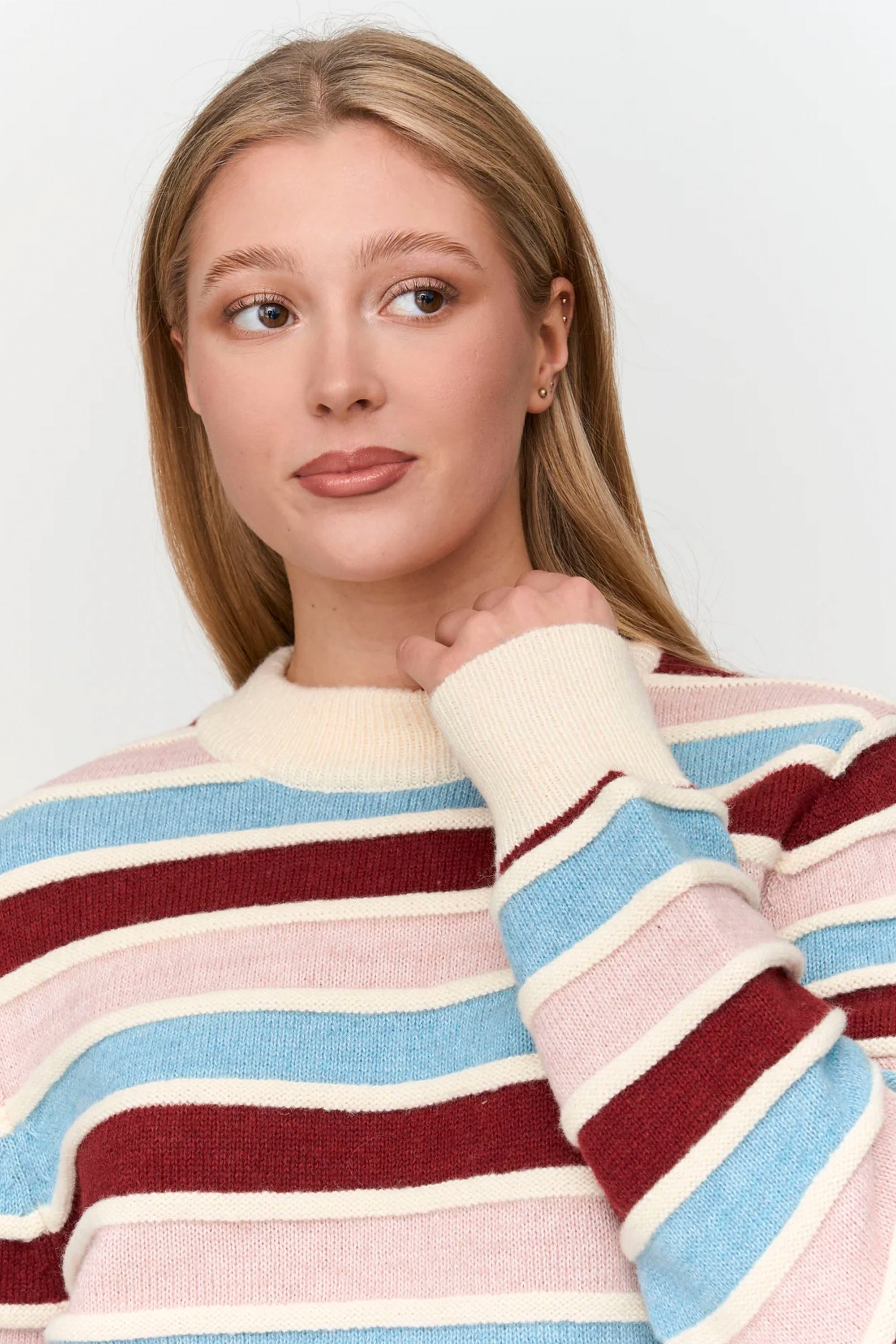 24 Colours Happylifeshops dusty pink sky blue striped knit pullover relaxed texture