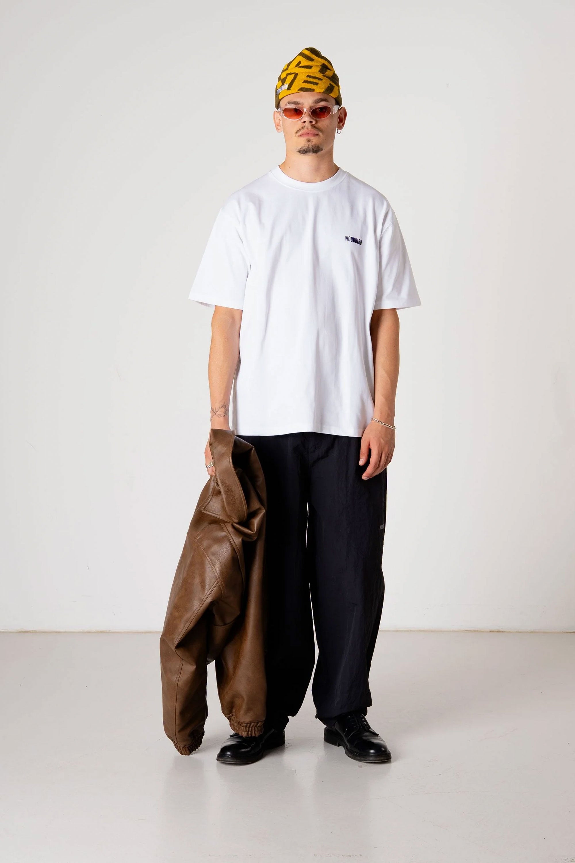 Pukas-Surf-Shop-Woodbird-White-Brown-Intro-2