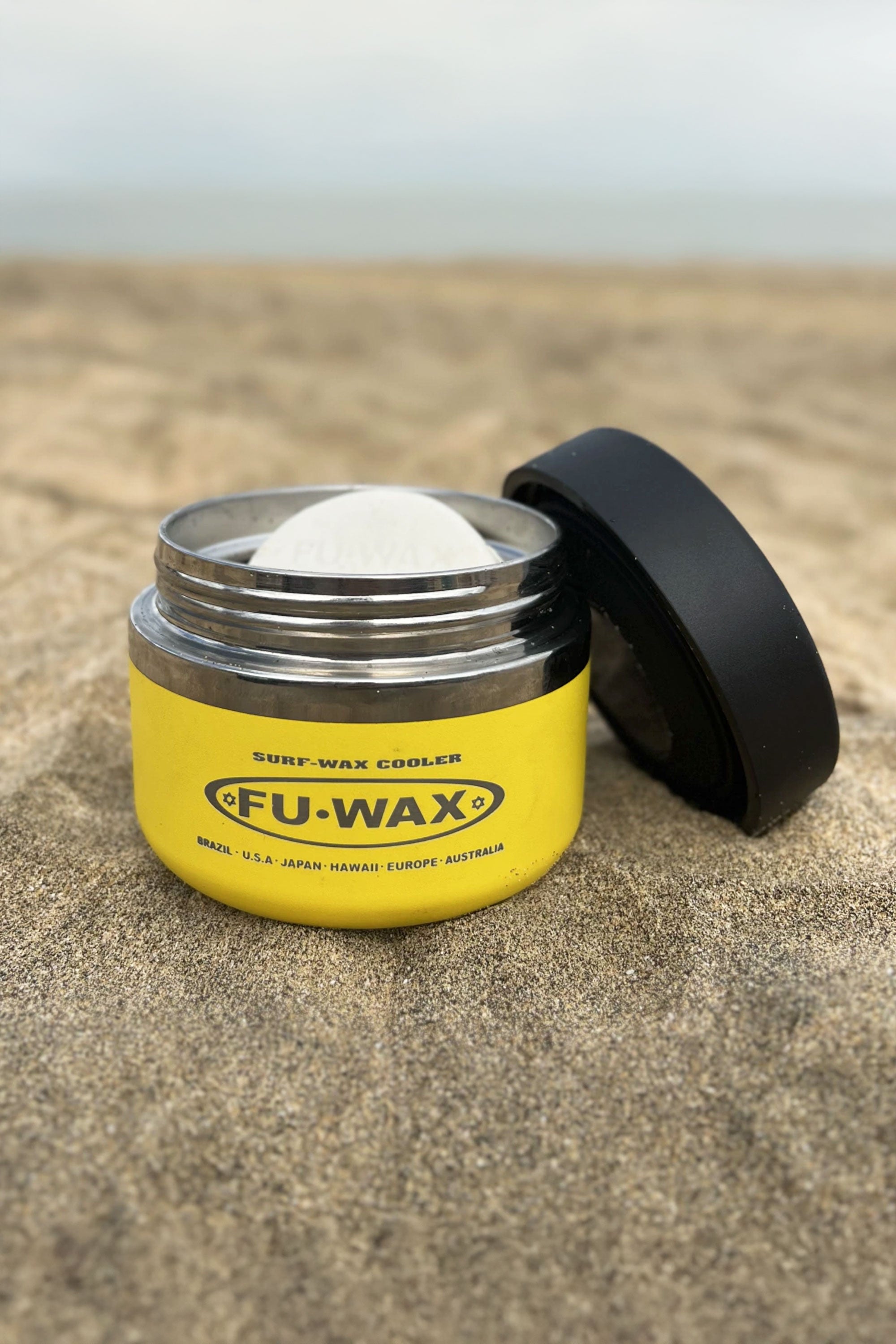 Pukas-Surf-Shop-fu-wax-cooler-yellow-2