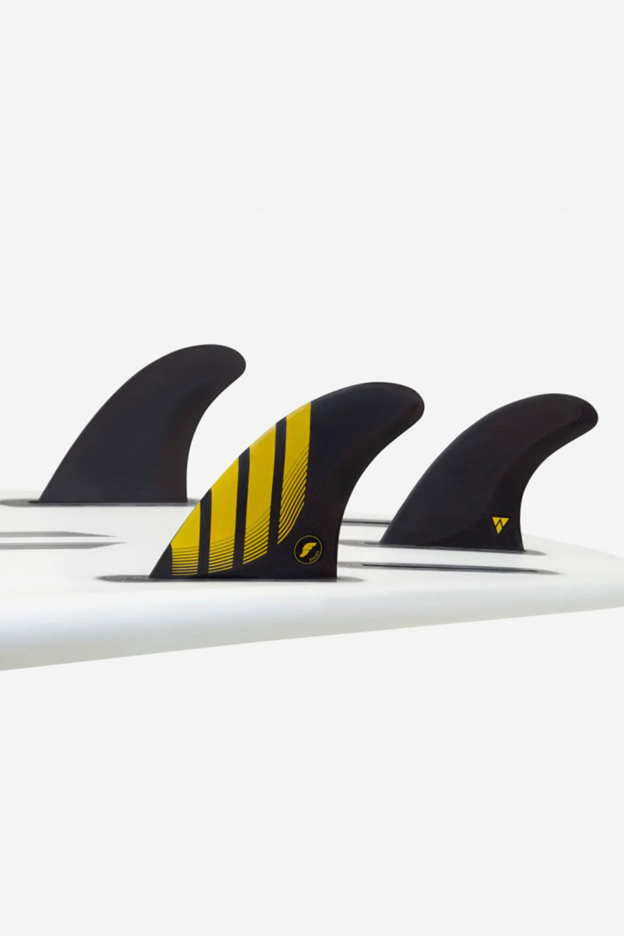 Pukas-Surf-Shop-futures-fins-alpha-series-carbon-yellow-thruster-set-s