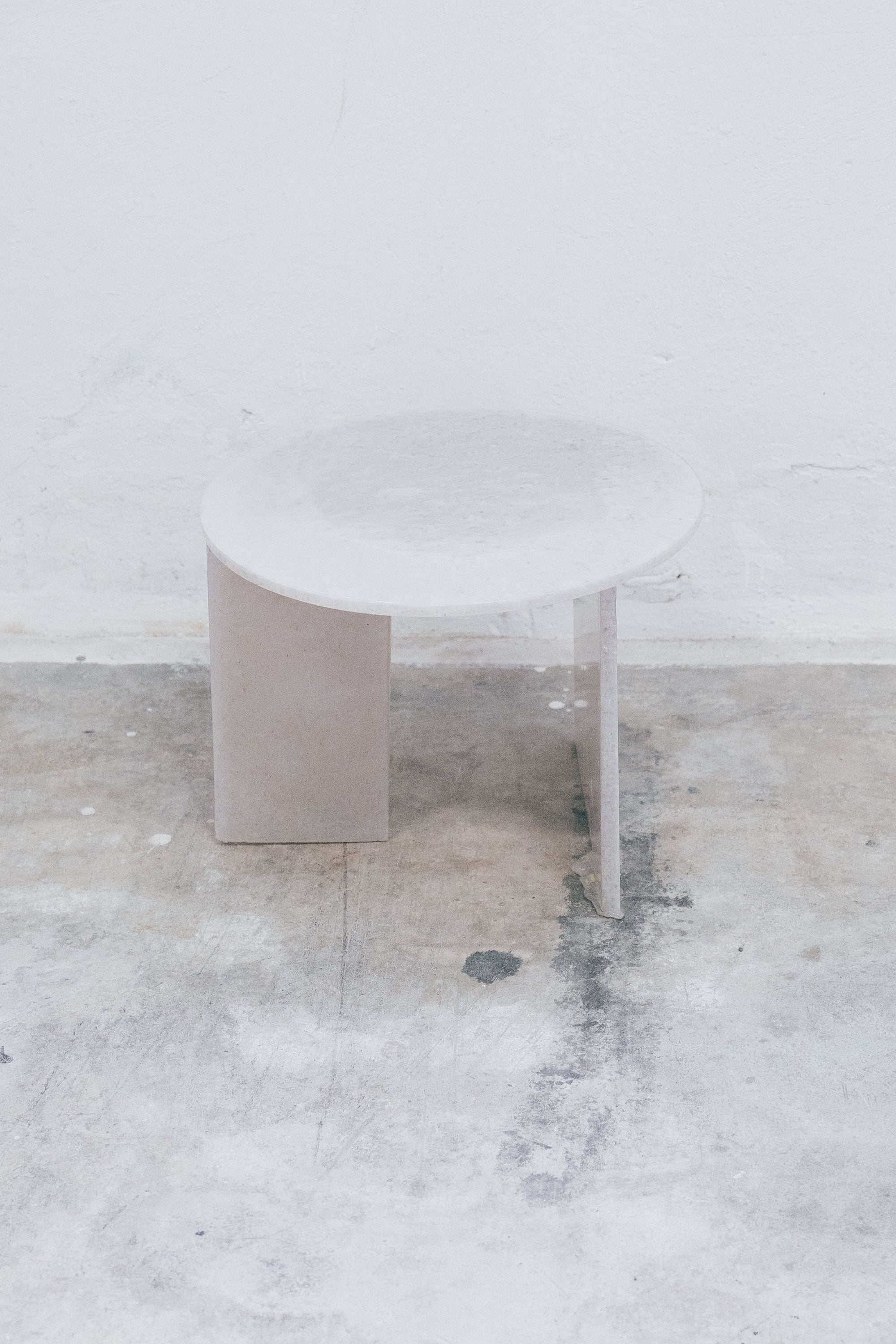 Pukas-Surf-Shop-hall-5-estudio-mesa-coffee-perla