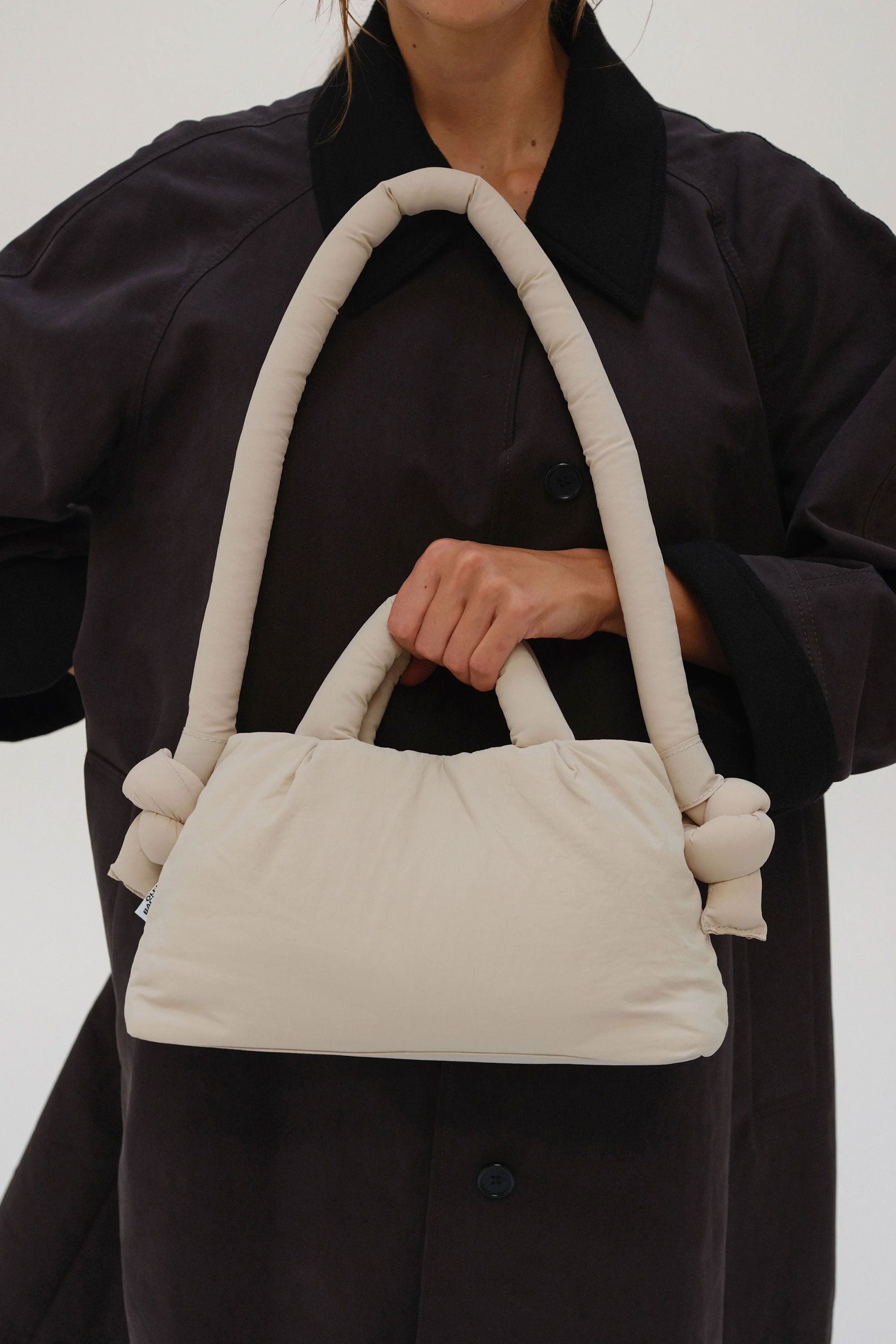 Pukas-Surf-Shop-olend-handbags-miniona-soft-bag