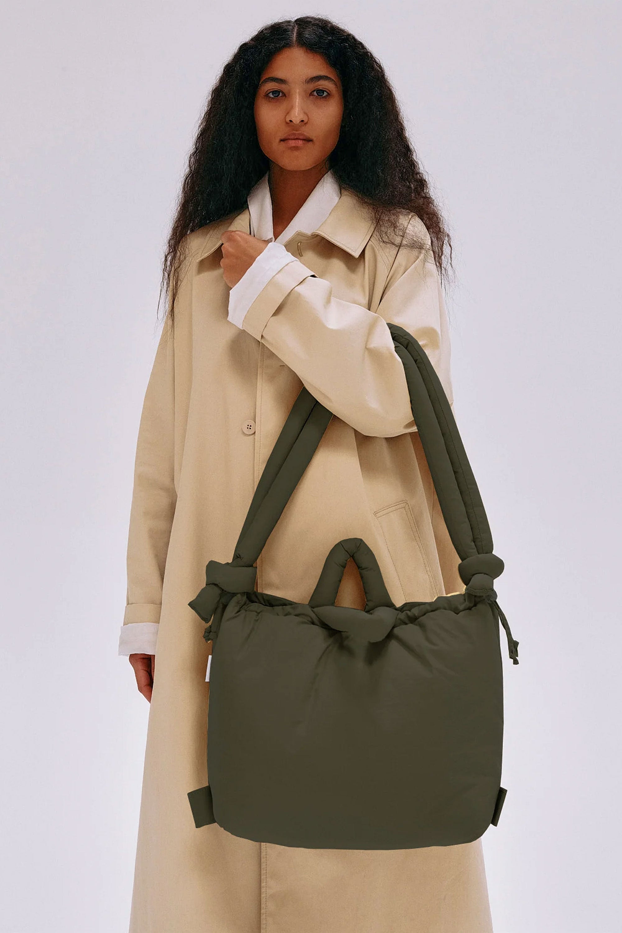 Pukas-Surf-Shop-olend-handbags-ona-soft-bag