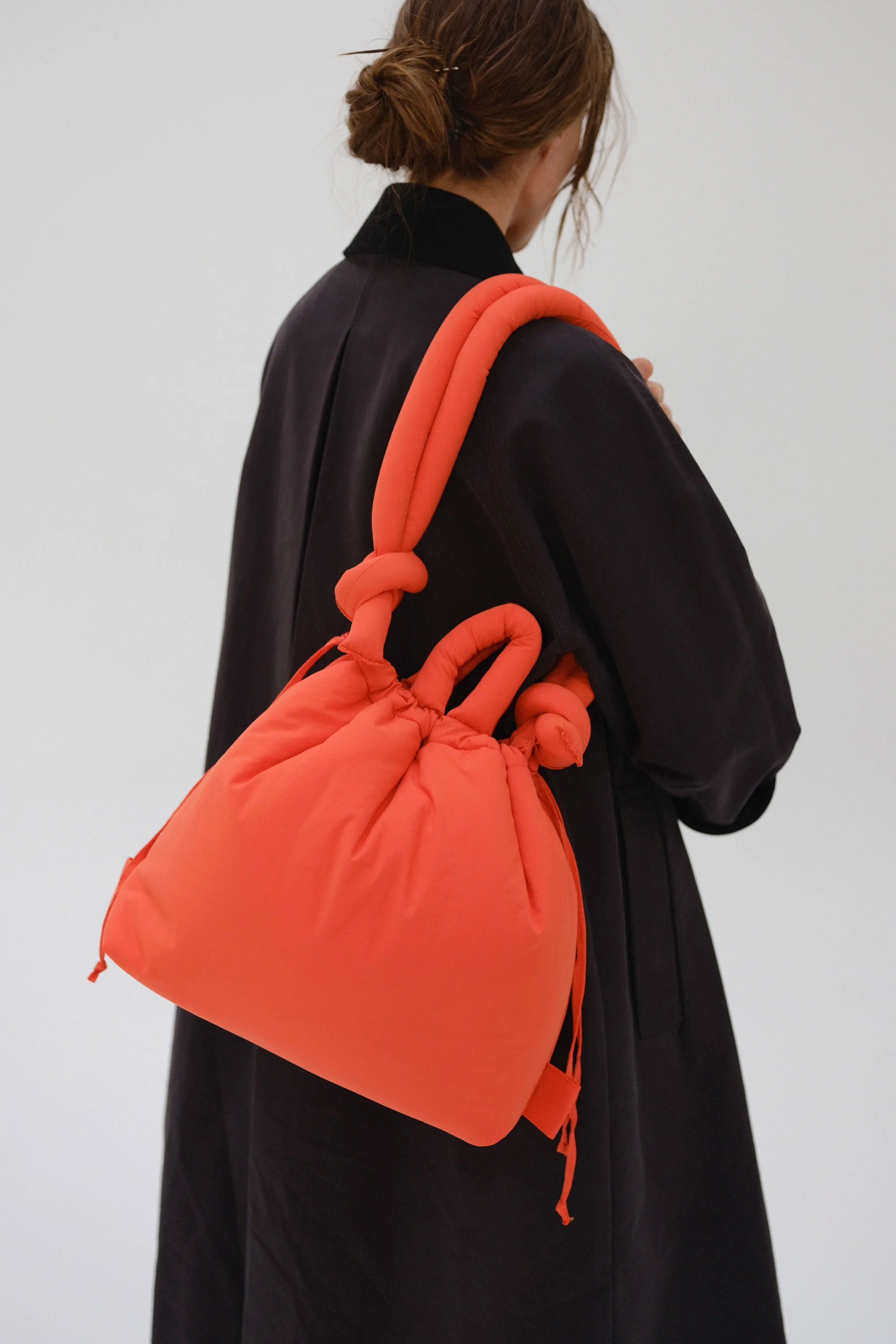 Pukas-Surf-Shop-olend-handbags-ona-soft-bag-coral