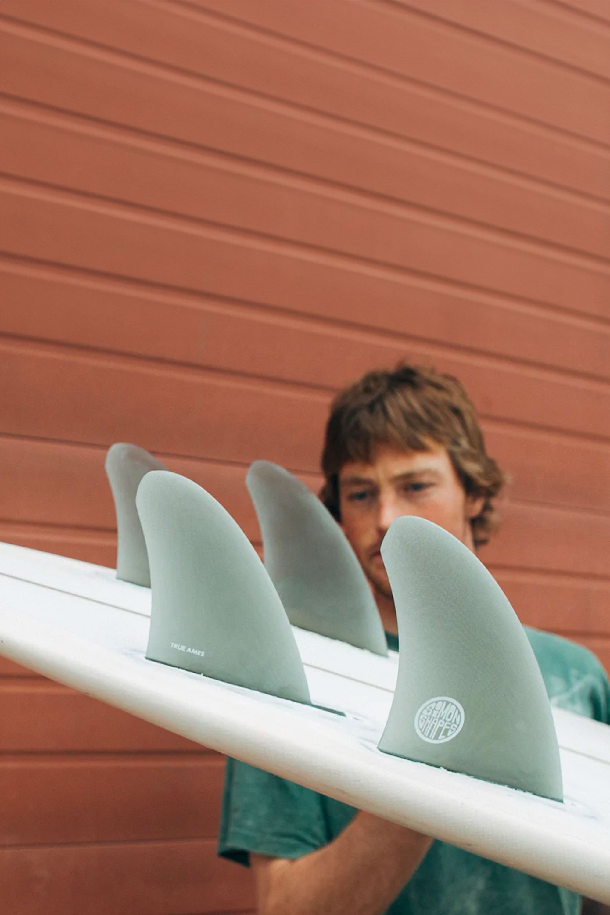 Pukas-Surf-Shop-true-ames-fin-john-simon-quad-type-i-futures-compatibl-smoke